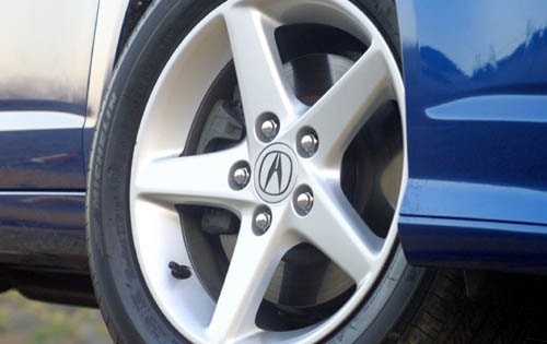 2002 Acura RSX Type-S Wheel Detail