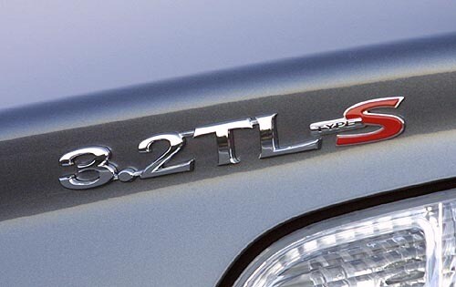 2002 Acura TL 3.2 Type-S Rear Badging