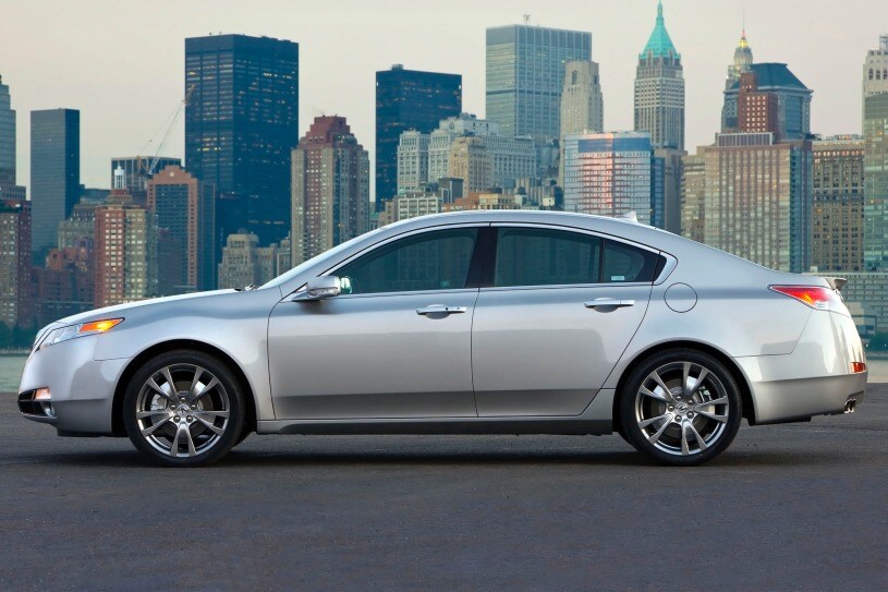 2010 Acura TL Pictures - 141 Photos | Edmunds