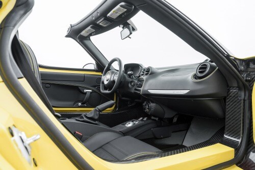 2015 Alfa Romeo 4C Spider Coupe Interior