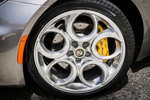2016 Alfa Romeo 4C Base Coupe Wheel