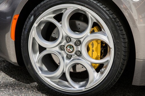 2016 Alfa Romeo 4C Base Coupe Wheel
