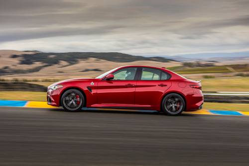 2022 Alfa Romeo Giulia Quadrifoglio Sedan Profile