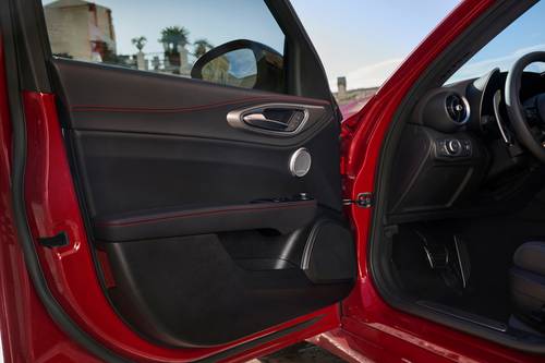 2025 Alfa Romeo Giulia Tributo Italiano Sedan Interior Detail