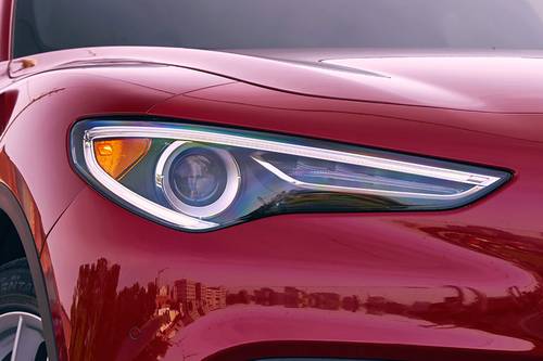 2019 Alfa Romeo Stelvio Pictures 115 Photos Edmunds