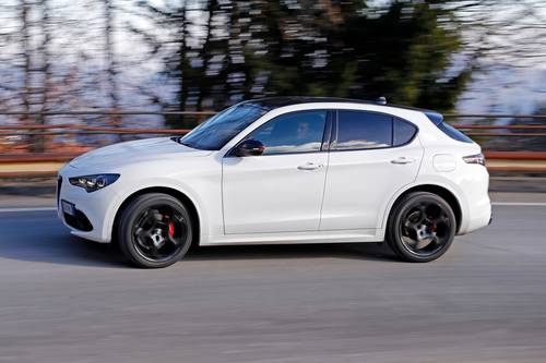 2025 Alfa Romeo Stelvio Tributo Italiano 4dr SUV Profile Shown