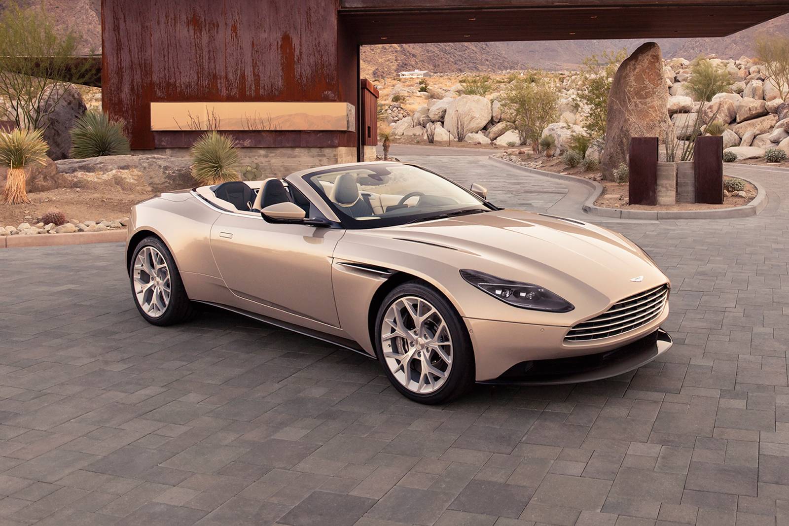 2020 Aston Martin DB11 V8 2dr Touchtronic     High Specification  Petrol 