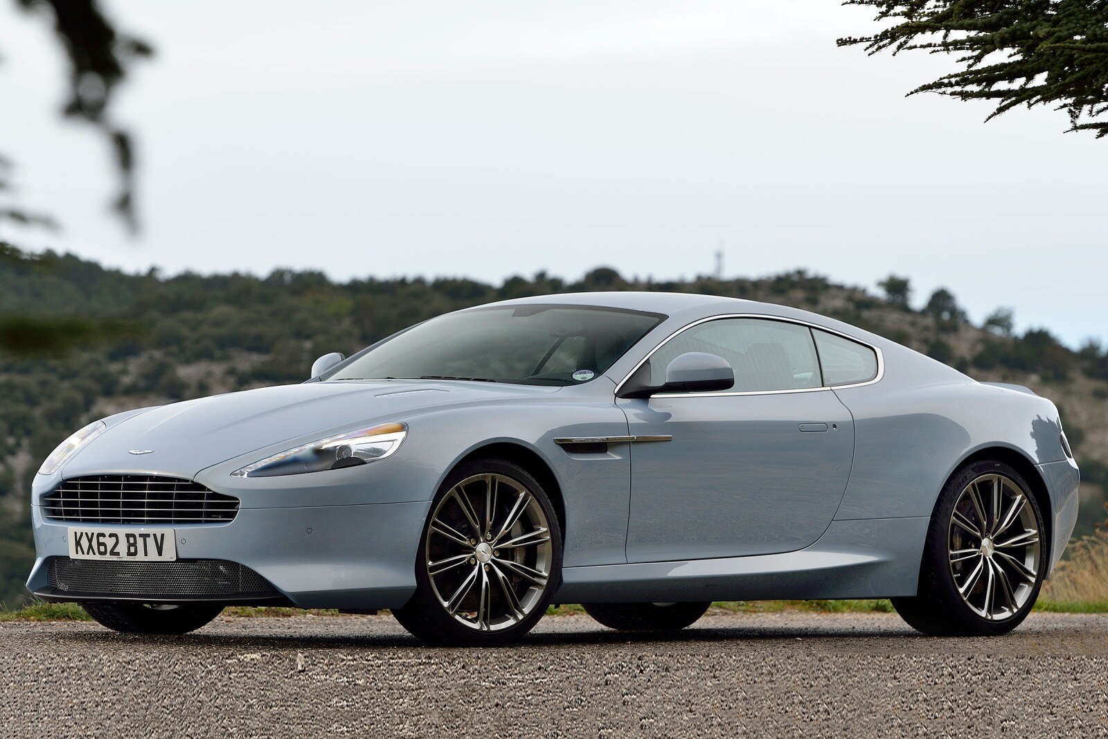Aston Martin DB9 DB9 Volante Touchtronic: prezzo e scheda tecnica