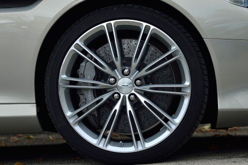 2015 Aston Martin DB9 Coupe Wheel