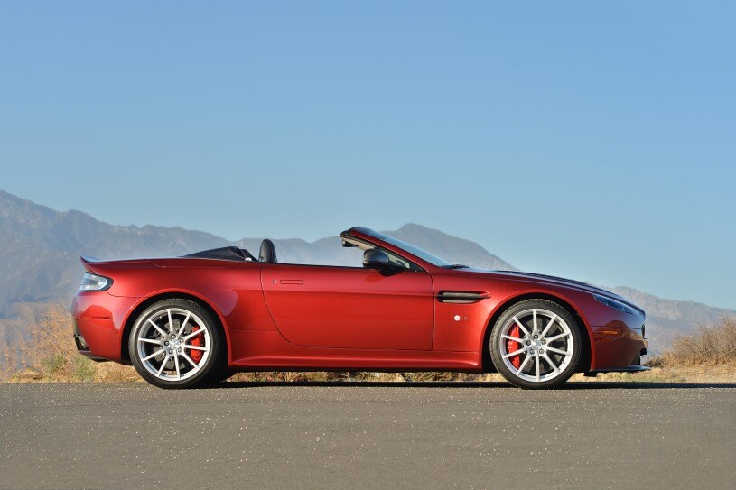 2017 Aston Martin V12 Vantage S Roadster Convertible Exterior 2017 Aston Martin V12 Vantage S Roadster Convertible Exterior