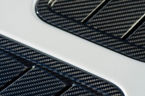 2017 Aston Martin V12 Vantage S Coupe Exterior Detail