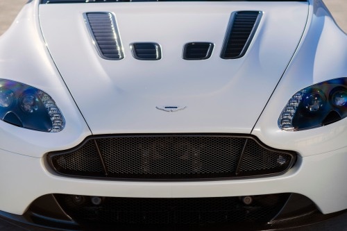 2017 Aston Martin V12 Vantage S Coupe Front Badge