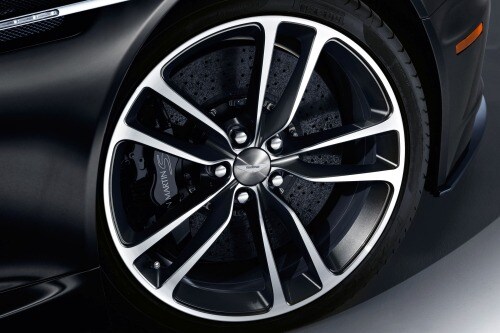 2012 Aston Martin V12 Vantage Carbon Black Wheel
