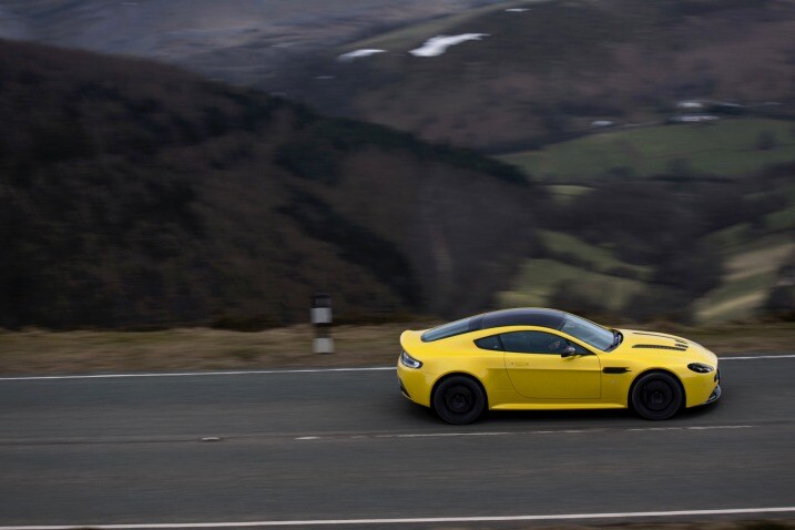 2015 Aston Martin V12 Vantage S Starts At 187 820 Edmunds
