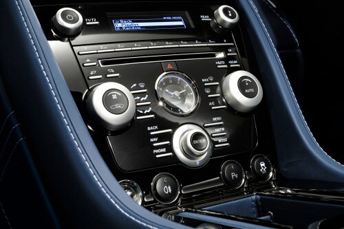 2013 Aston Martin V8 Vantage Convertible S Roadster Center Console