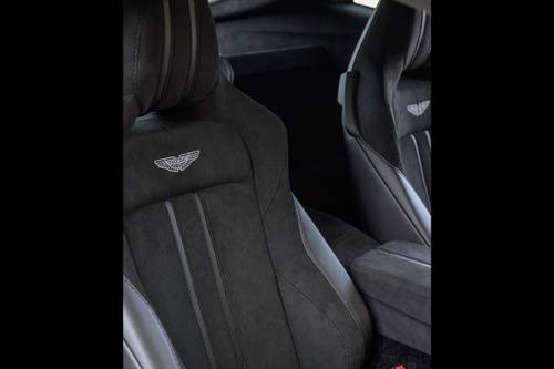 2019 Aston Martin Vantage Coupe Interior Detail
