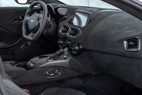 2023 Aston Martin Vantage Coupe Dashboard