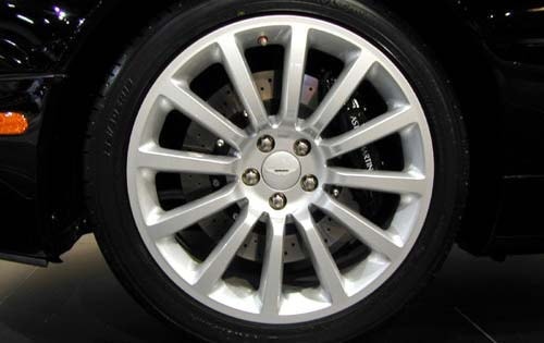 2002 Aston Martin V12 Vanquish 2dr Coupe