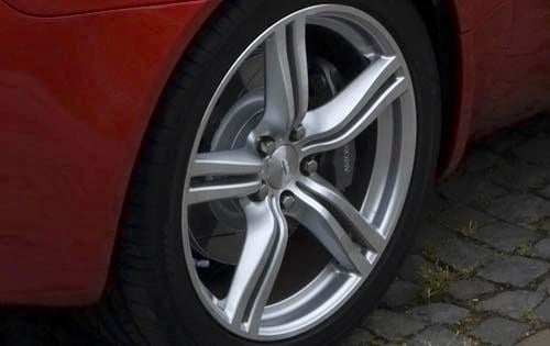 2009 Aston Martin V8 Vantage Wheel Detail