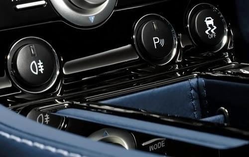 2011 Aston Martin V8 Vantage S Center Console