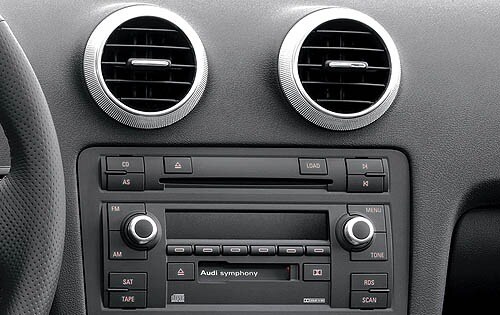 2007 Audi A3 2.0T Center Console
