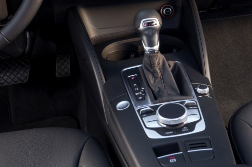 2016 Audi A3 2.0 TFSI Premium Plus quattro Sedan Shifter