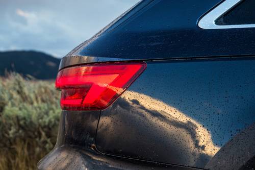 2018 Audi A4 allroad 2.0 TFSI Prestige quattro w/Prod. End 6/18 Wagon Exterior Detail