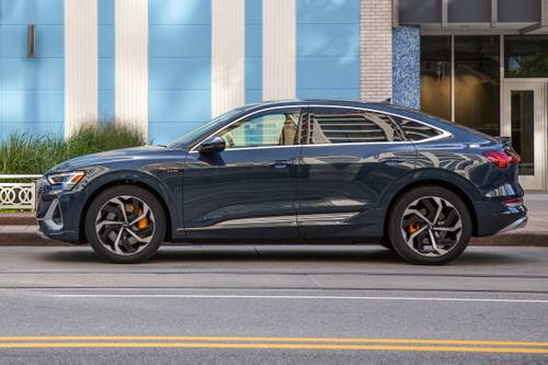 2021 Audi e-tron Sportback Prestige 4dr SUV Profile Shown