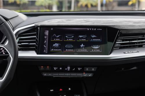 2025 Audi Q4 e-tron Prestige 4dr SUV Center Console