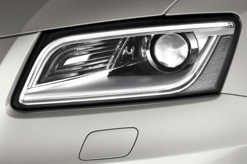 2016 Audi Q5 2.0T Premium Plus quattro 4dr SUV Exterior Headlamp Detail
