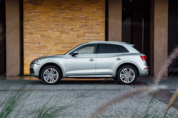 Beautiful 99 2020 Mercedes Glc Vs Audi Q5