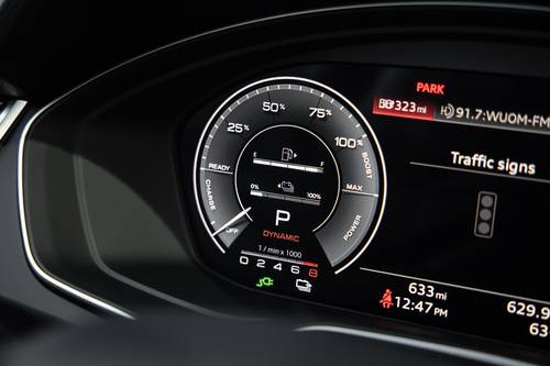 2025 Audi Q5 Prestige S line 4dr SUV w/55 TFSI e Gauge Cluster