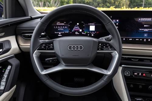 2025 Audi Q5 Prestige 4dr SUV Steering Wheel Detail