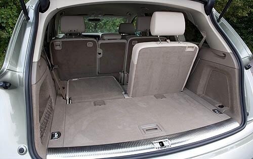2010 Audi Q7 3.6 Premium quattro Cargo Area