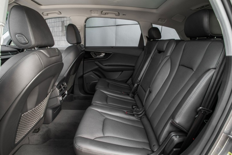 2018 Audi Q7 Pictures 333 Photos Edmunds - 2017 Audi Q7 Rear Seat Cover 2018 Audi Q7 Pictures 333 Photos Edmunds - 2017 Audi Q7 Rear Seat Cover
