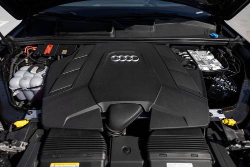 2026 Audi Q7 Premium Plus 4dr SUV 3.0L V6 Turbo Gas/Electric Engine Shown.