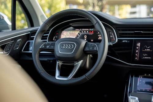 2026 Audi Q7 Premium Plus 4dr SUV Steering Wheel Detail