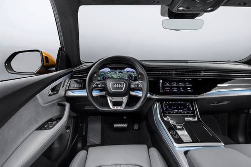 Audi Q8 Prestige 55 TFSI quattro 4dr SUV Dashboard