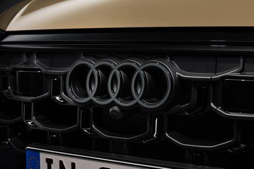 2024 Audi Q8 Prestige 4dr SUV Front Badge