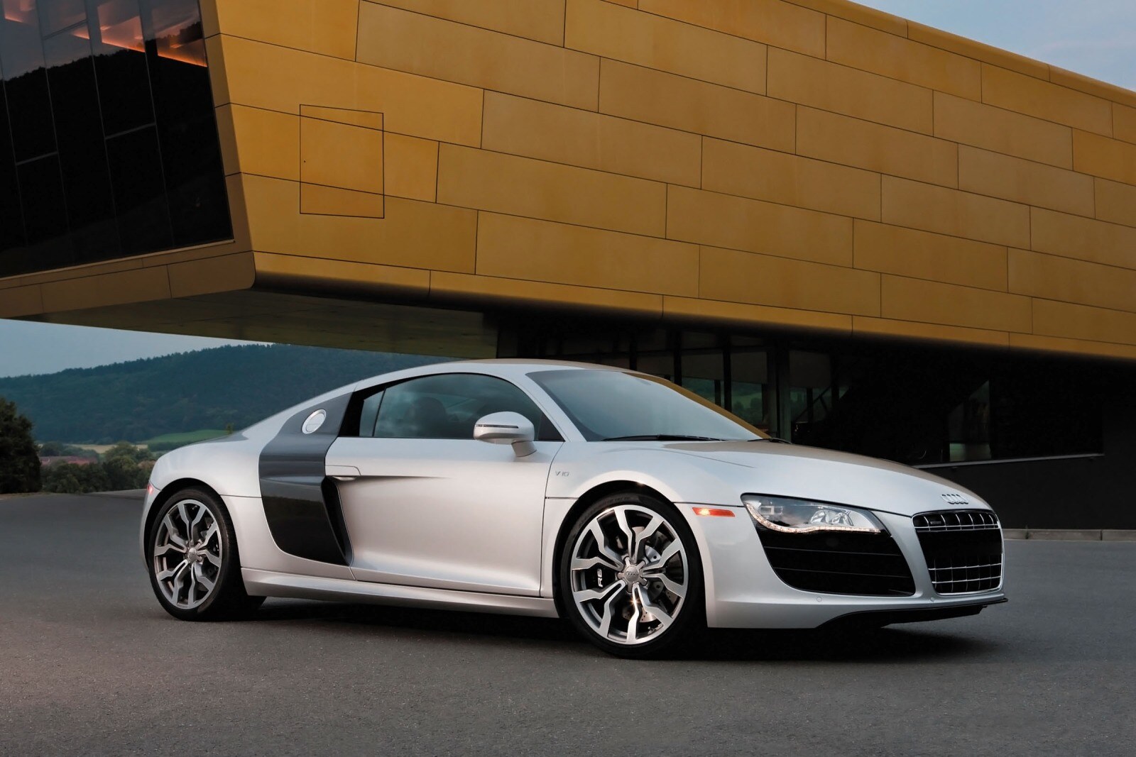 2012 Audi R8 Review & Ratings | Edmunds