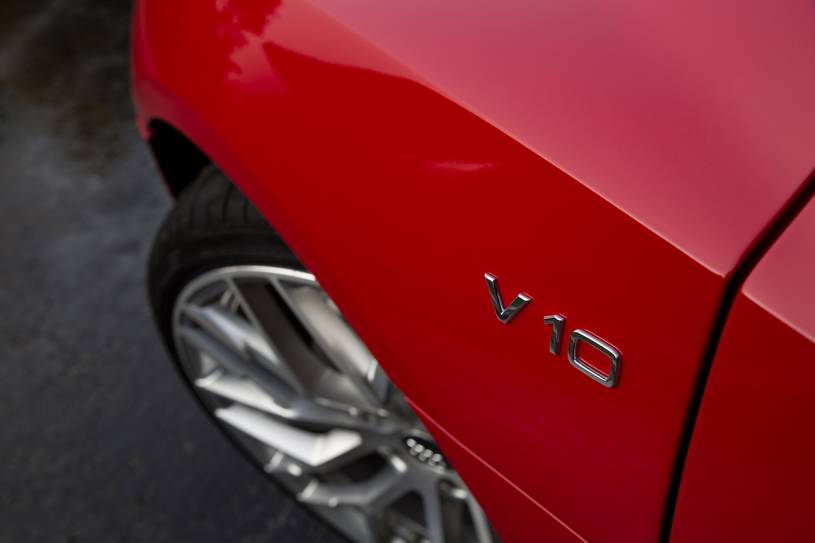 Audi R8 performance Spyder Convertible Badge