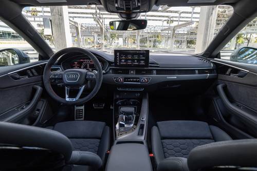 Audi RS 5 Coupe Dashboard