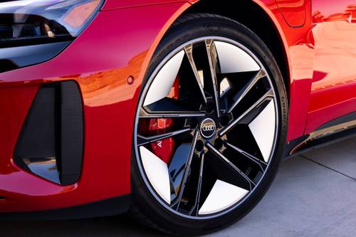 Audi RS e-tron GT Sedan Wheel