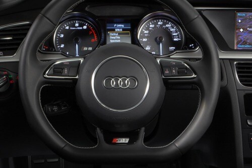 2017 Audi S5 quattro Coupe Steering Wheel Detail