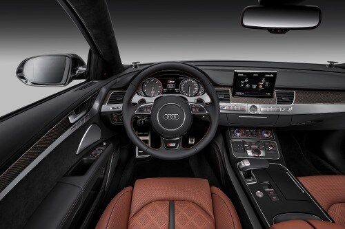 2015 Audi S8 quattro Sedan Dashboard