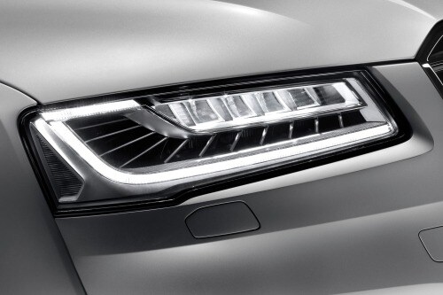 2017 Audi S8 plus quattro Sedan Headlamp Detail