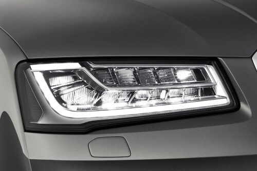 2018 Audi S8 plus quattro Sedan Headlamp Detail