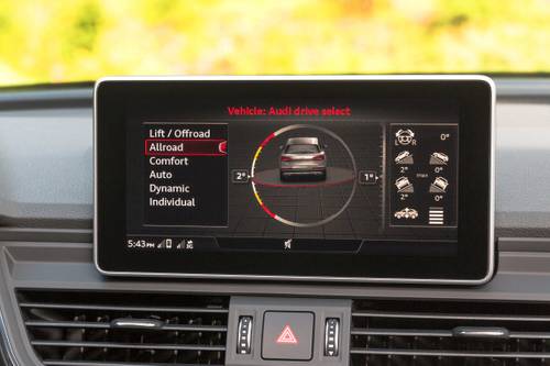 2020 Audi SQ5 Premium Plus TFSI quattro 4dr SUV Center Console