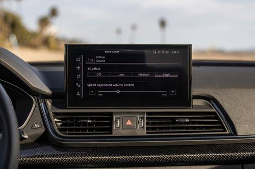 Audi SQ5 Prestige 4dr SUV Center Console