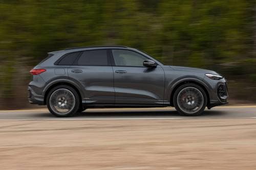 2025 Audi SQ5 Prestige 4dr SUV Profile Shown